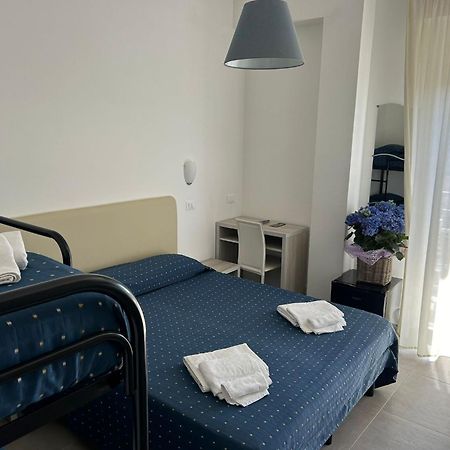 Hotel Concorde Bellaria-Igea Marina Exterior foto