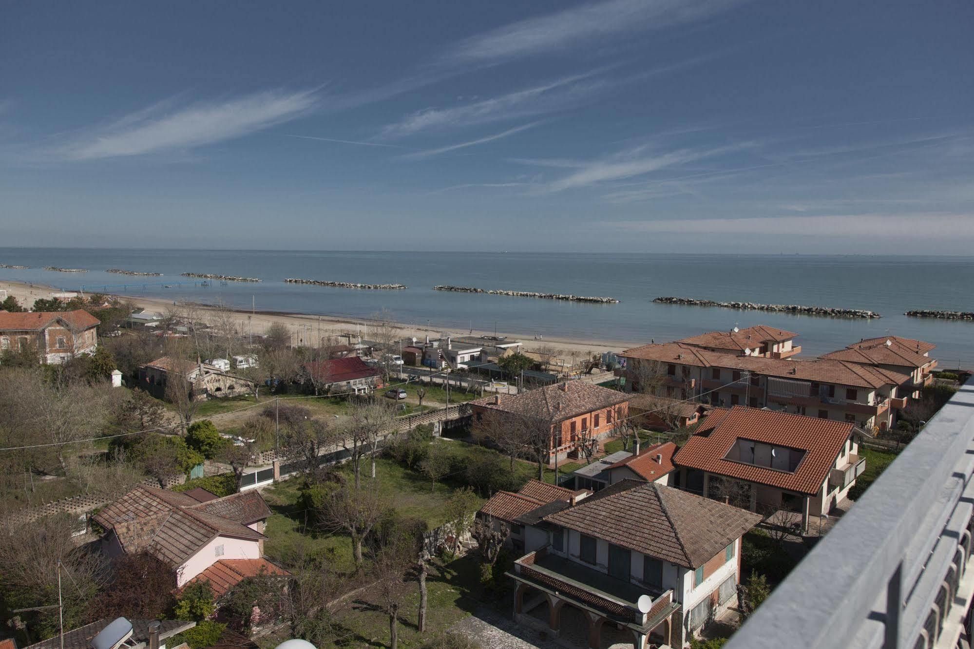 Hotel Concorde Bellaria-Igea Marina Exterior foto
