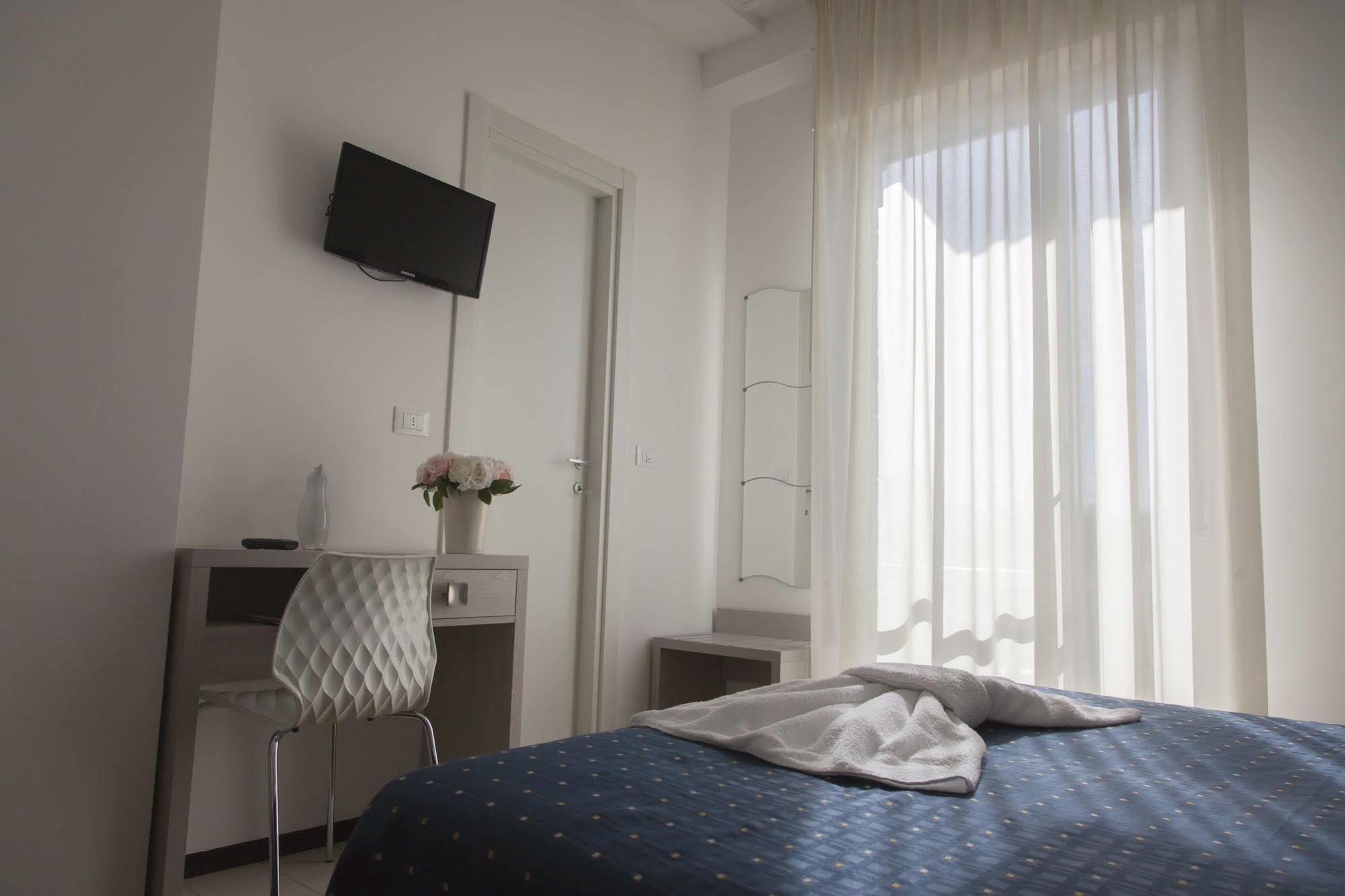 Hotel Concorde Bellaria-Igea Marina Exterior foto